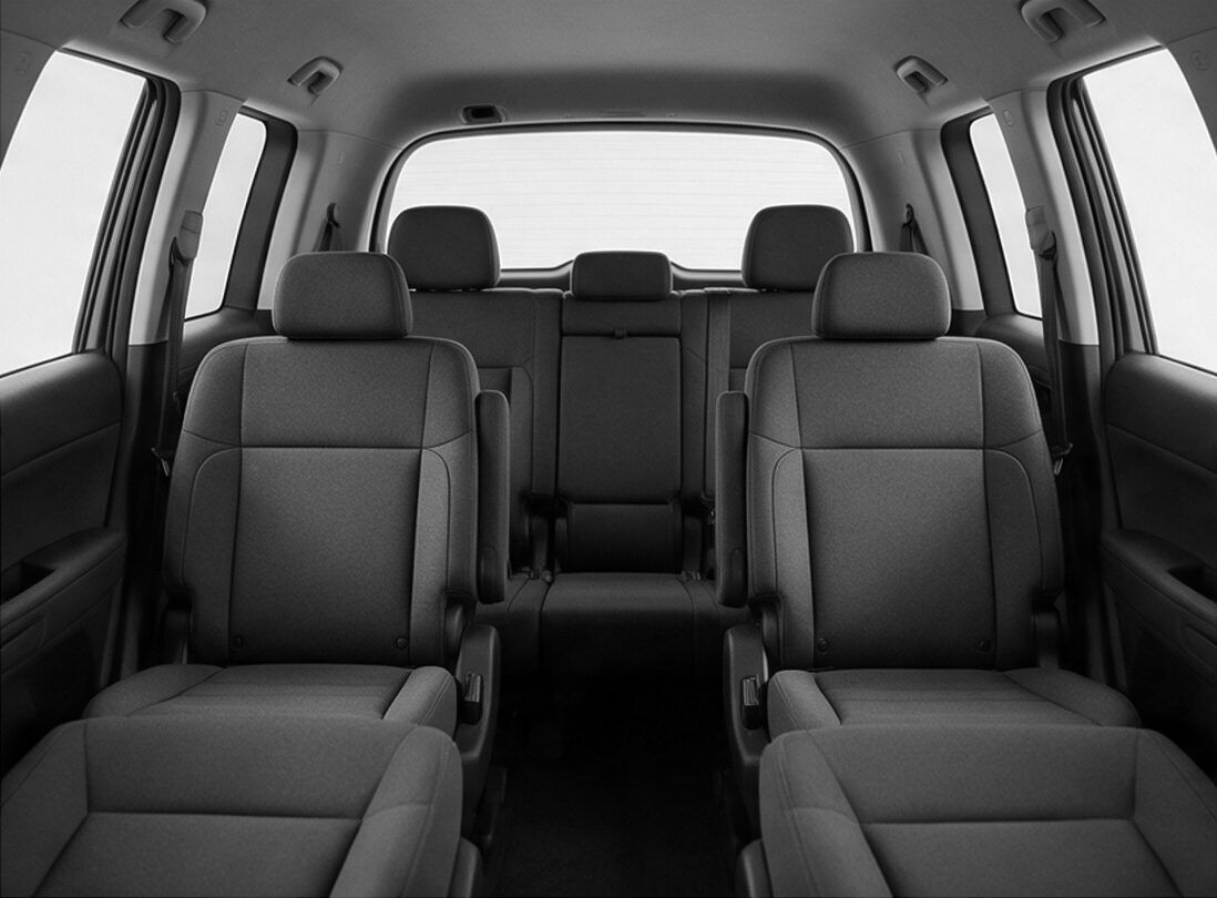İç · SUV'nin ikinci ve üçüncü koltuk sıraları